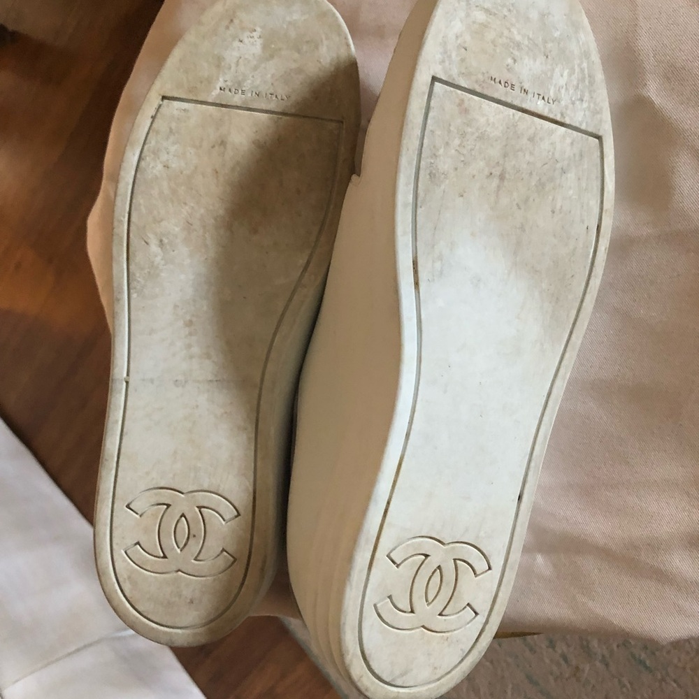 Authentic Chanel sneakers - Picture 6 of 14